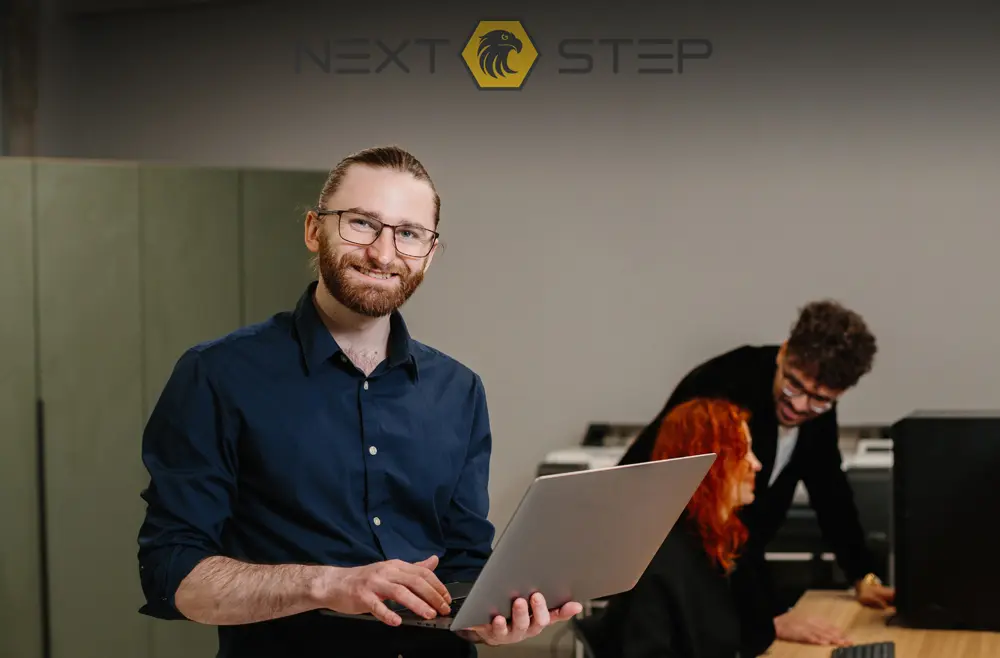 Hospedagem de sites com e-mail - Agência Next Step: é aquele serviço que permite você ter um e-mail com o nome da sua empresa e marca, veja!